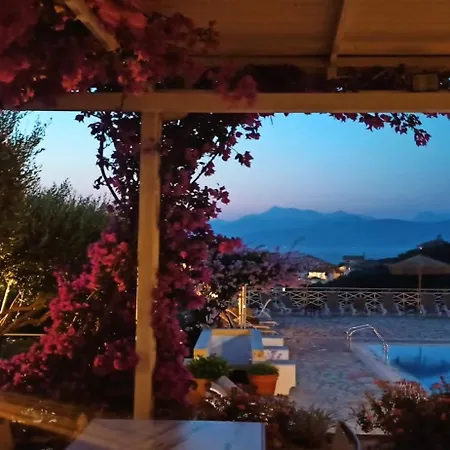 Hill Lofos Hotell
